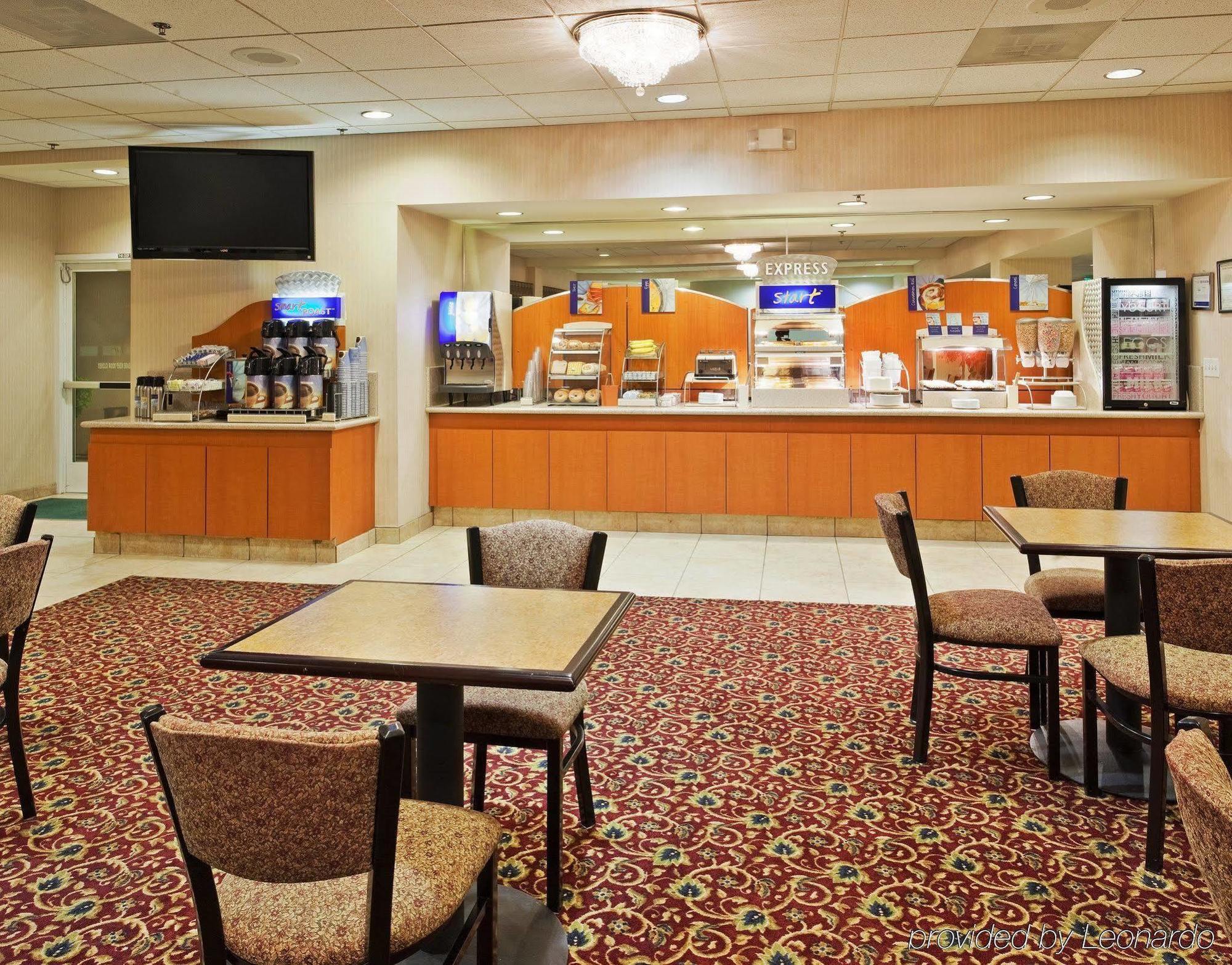 Holiday Inn Express & Suites Tracy By Ihg Restaurant photo